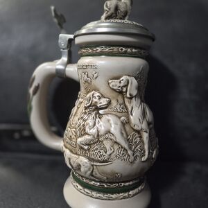 Vintage 1991 Avon "Great Dogs of the Outdoors" Handcrafted Stein